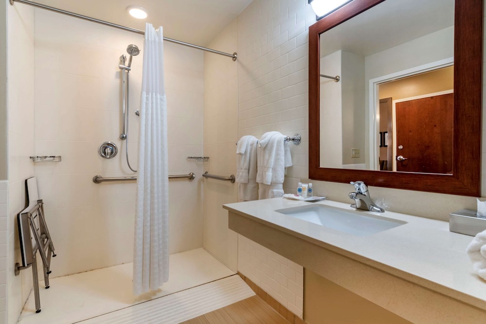 Comfort Suites Manheim - Lancaster 16/55