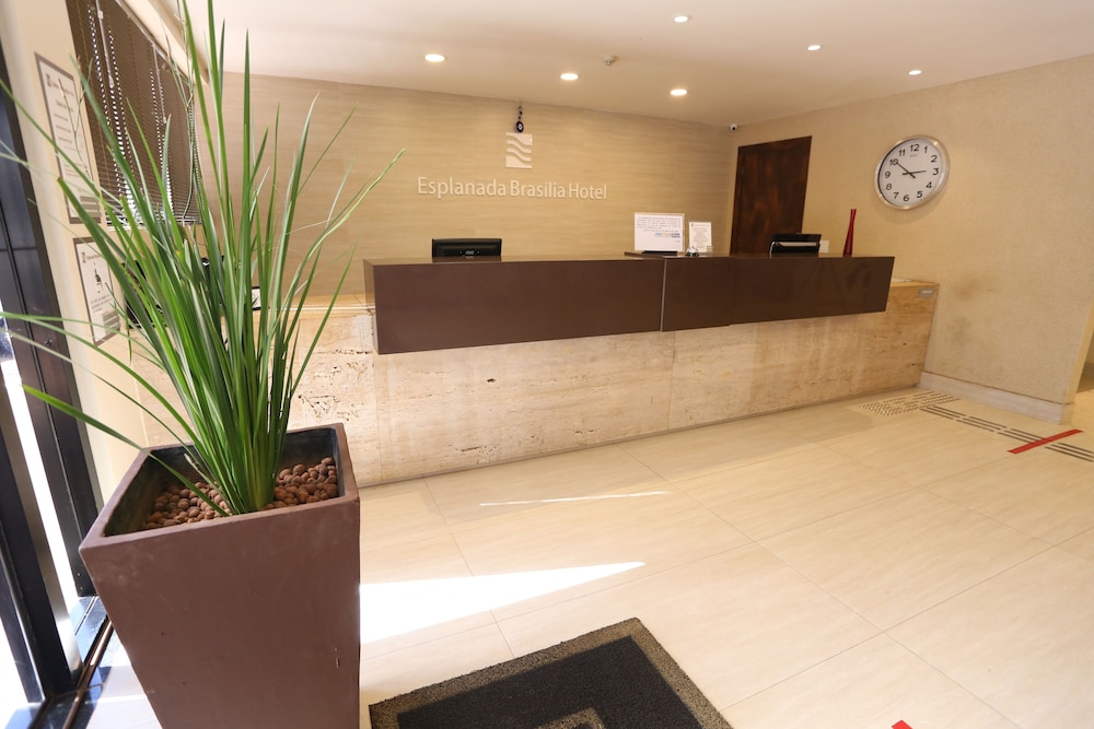 Lobby at Esplanada Brasilia Hotel, BRASILIA
