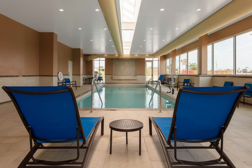 SpringHill Suites Kansas City Airport 23/33