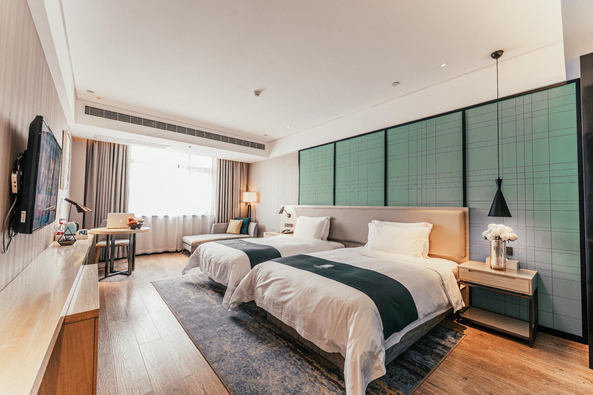 Superior, Twin Beds