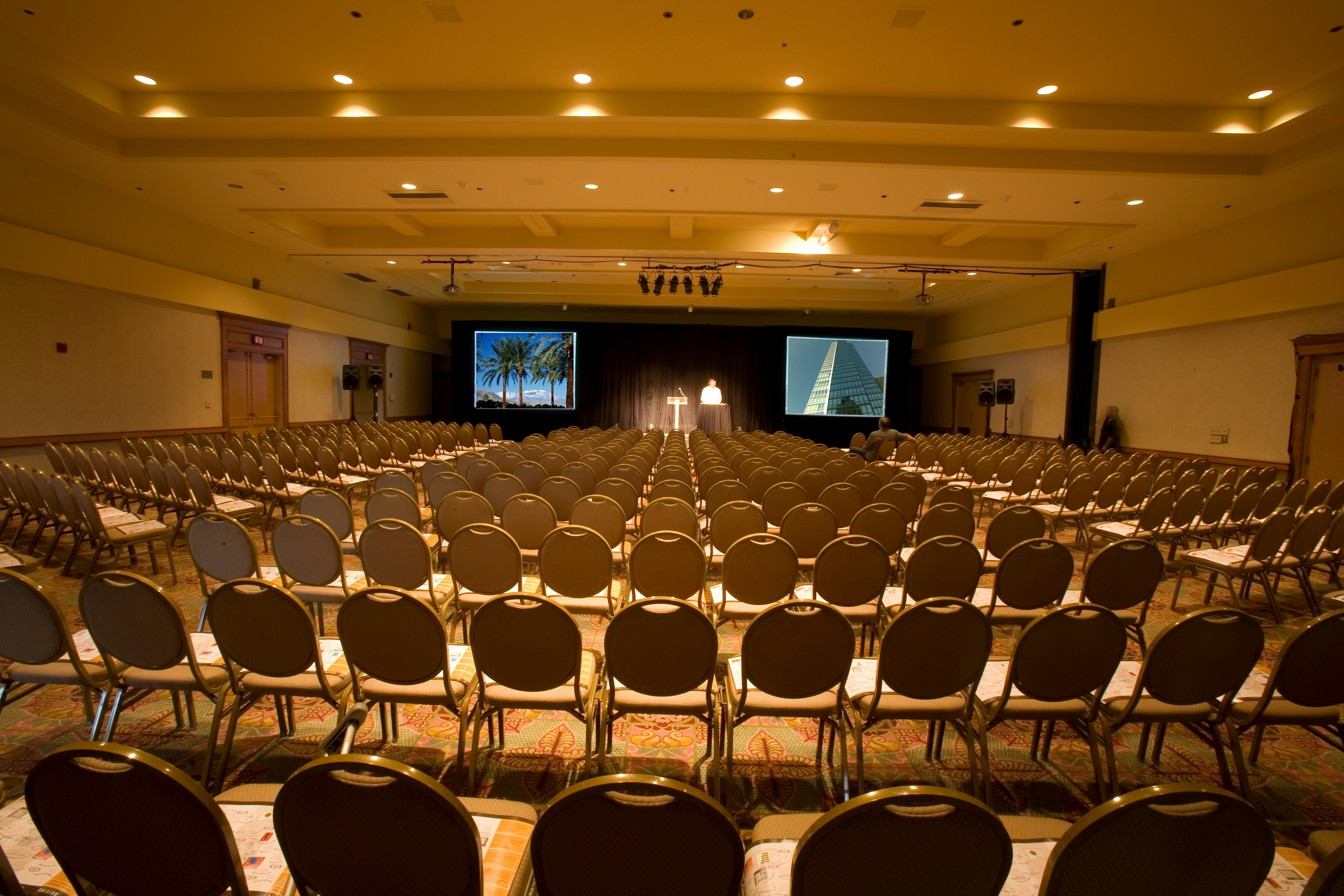 Hilton Palm Springs 24/26