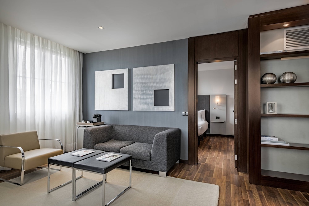 AC Hotel Burgos by Marriott 34/51