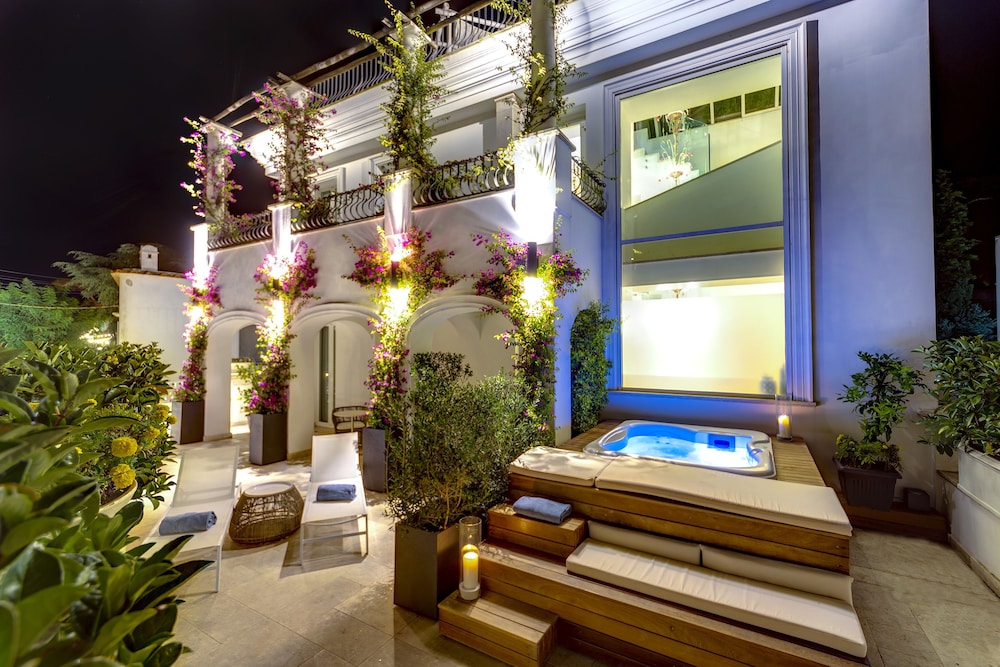 Villa Blu Capri Hotel 4/68