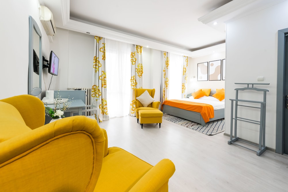 Relax Comfort Suites 24/50