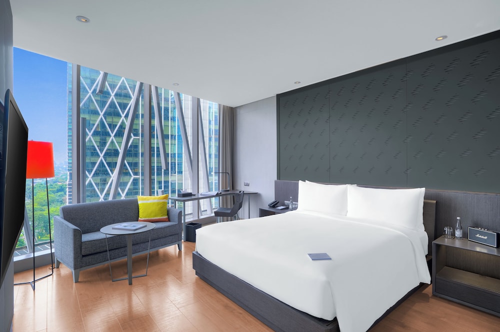 Executive, King Bed, City View