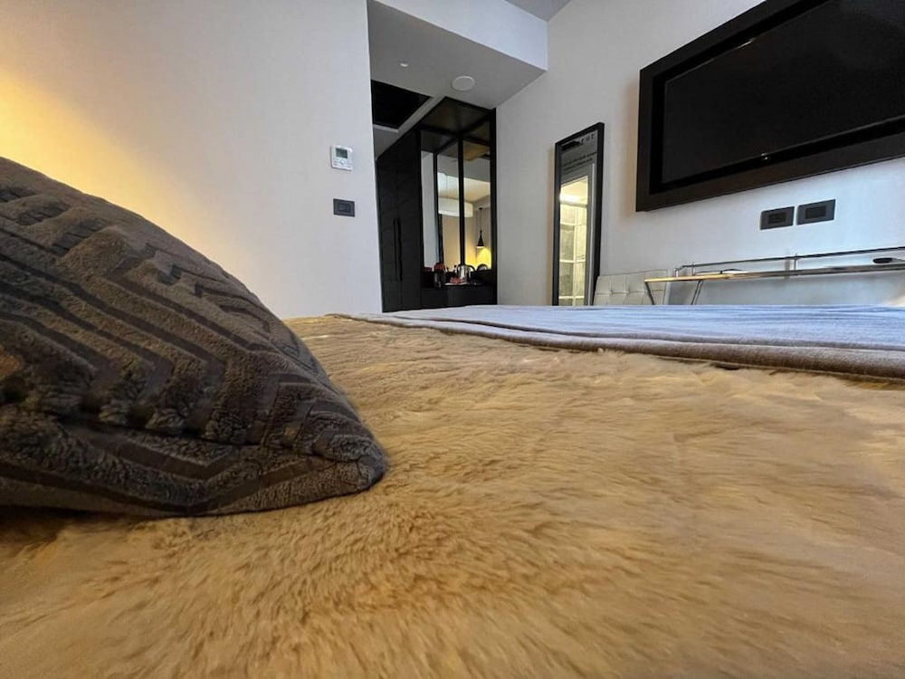 Flaneur - Rooms & Suites by Visconti 16/50