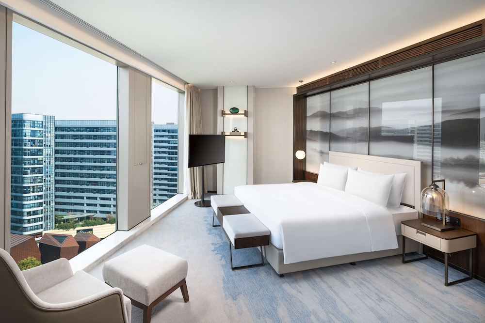 Radisson Blu Hangzhou Xintiandi 12/42