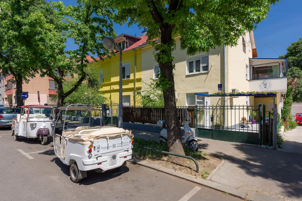 Anastasia Suites Zagreb 63/75