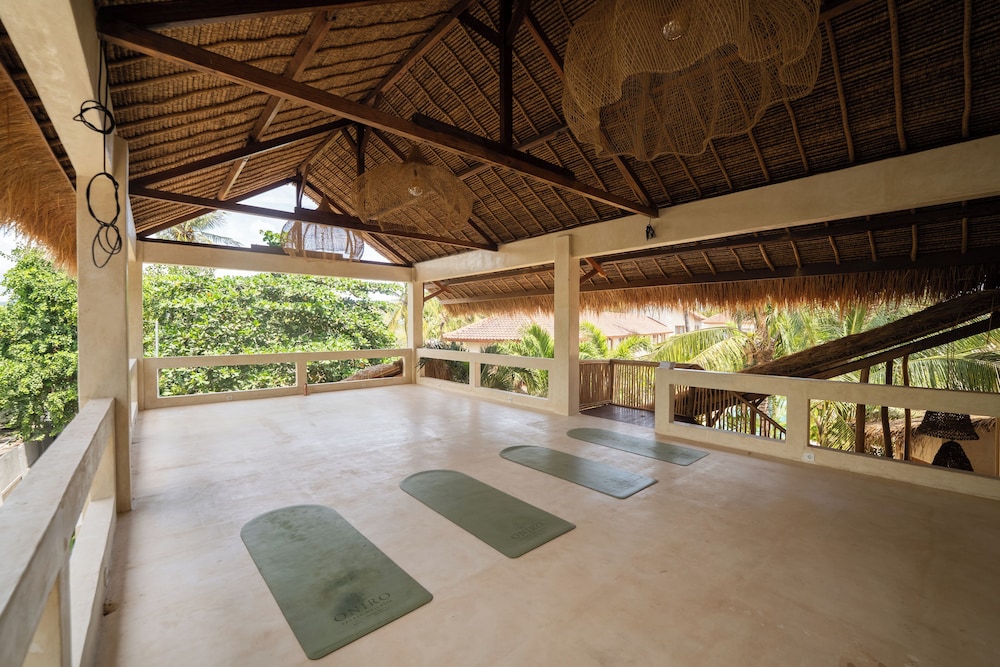 Divino Gili Air 23/47