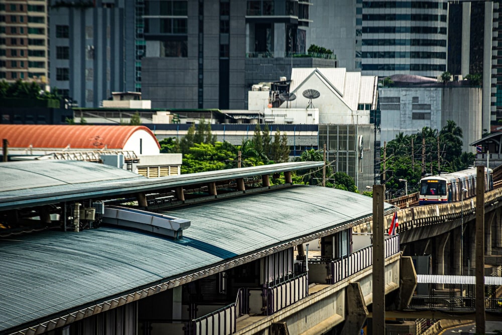SAM E Hotel Bangkok Sathorn 47/50