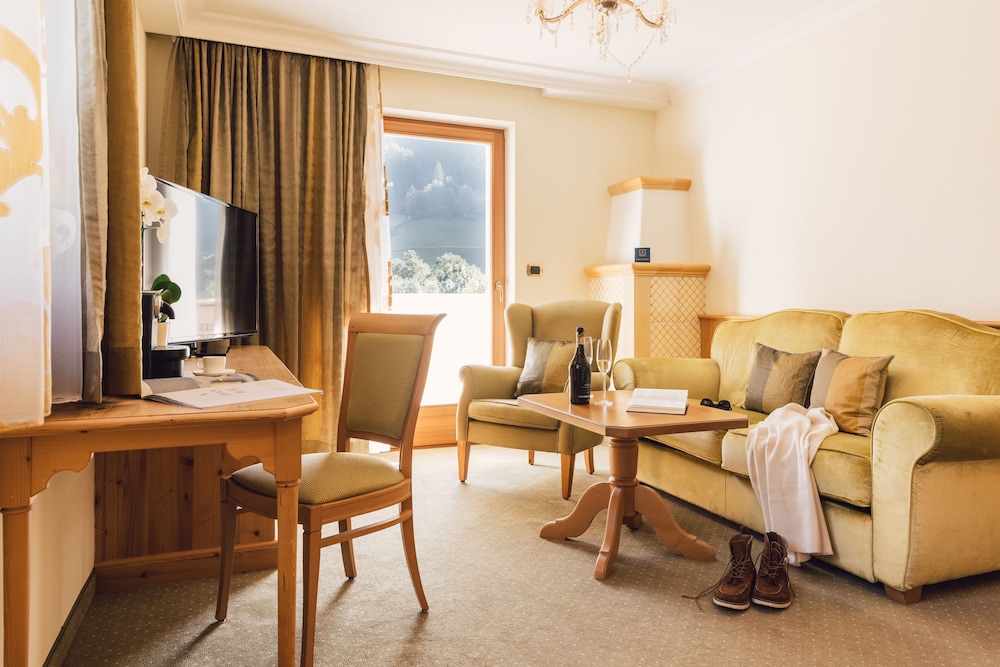 Alpenpalace Luxury Hideaway & Spa Retreat 26/50