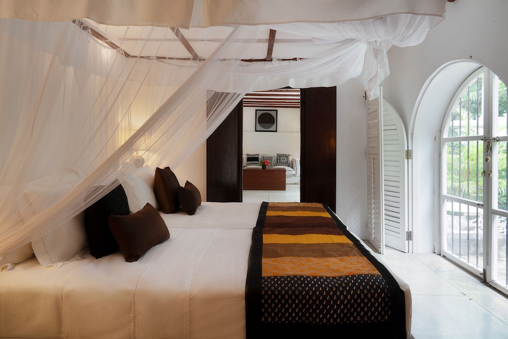 The Kandy House 14/50