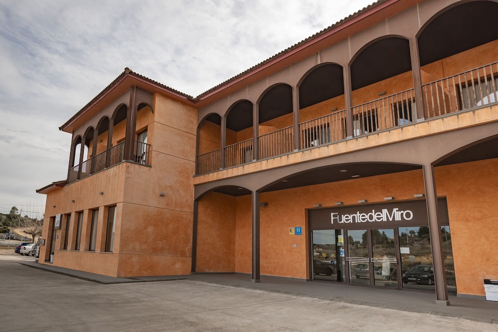 FUENTE DEL MIRO 1/29