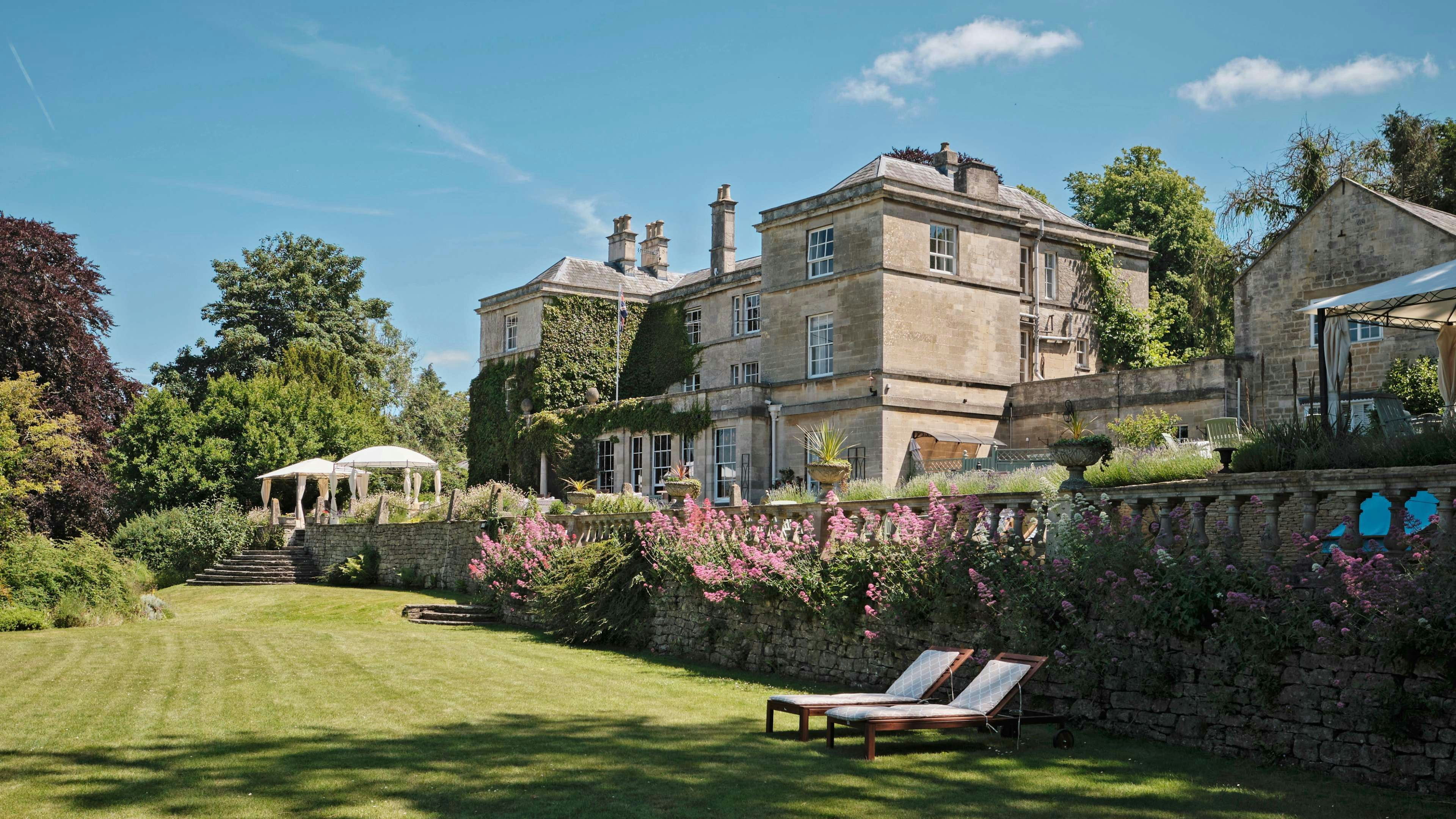 Burleigh Court Cotswolds 59/61