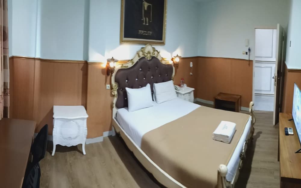 Grand Batik Inn 24/52