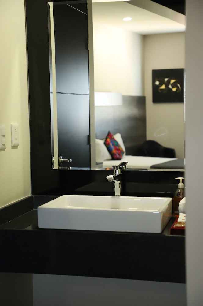 Homesuites Malecon 36/56