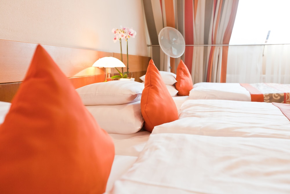 Hotel Sopron 30/73