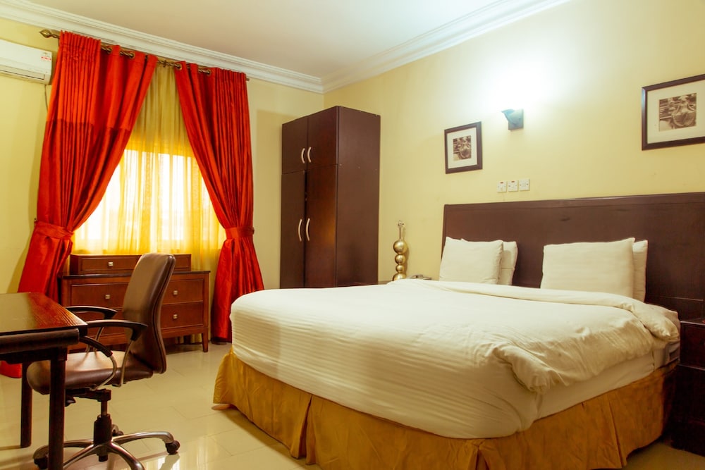 Hotel Reno 30/50