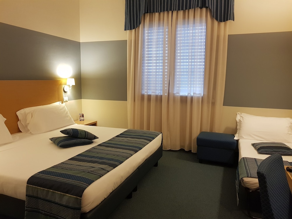 B&B HOTEL Mantova Cristallo 18/48