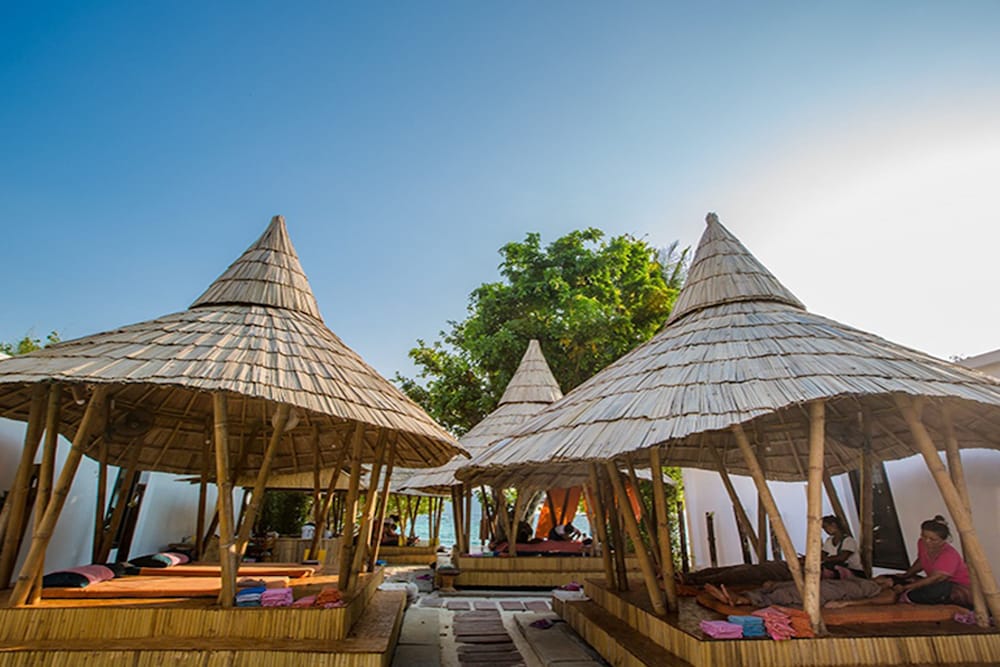 Paradise Resort Phi Phi 8/71