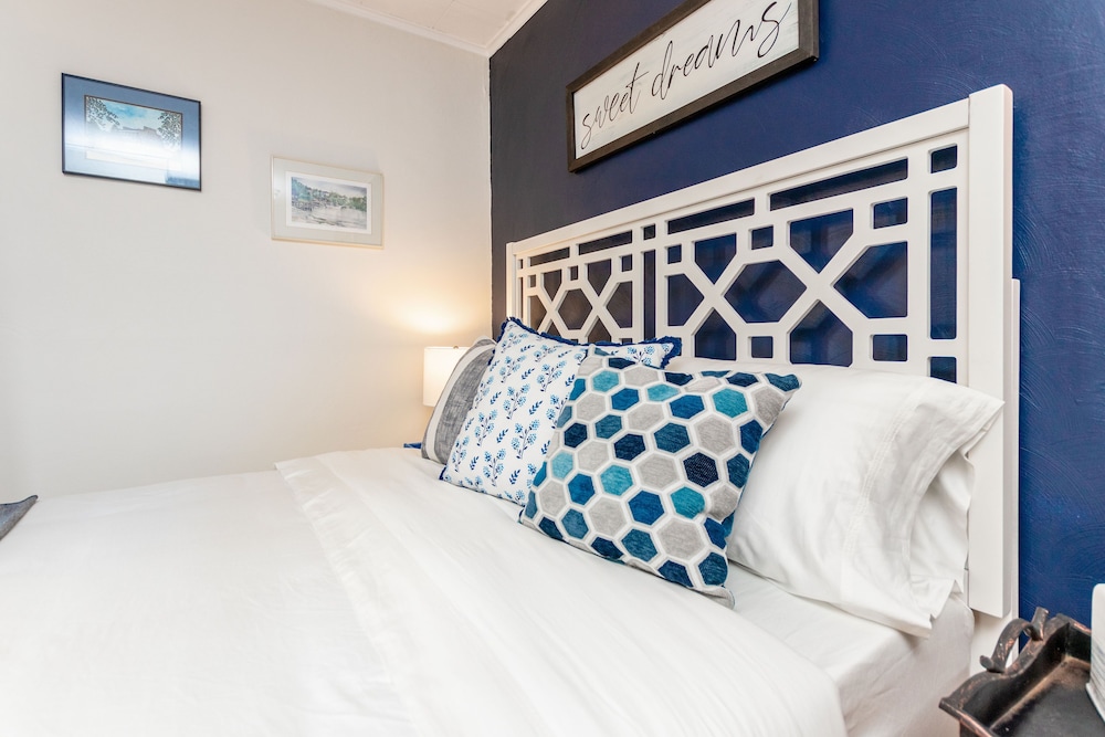 The Butler House Bed and Breakfast 30/50