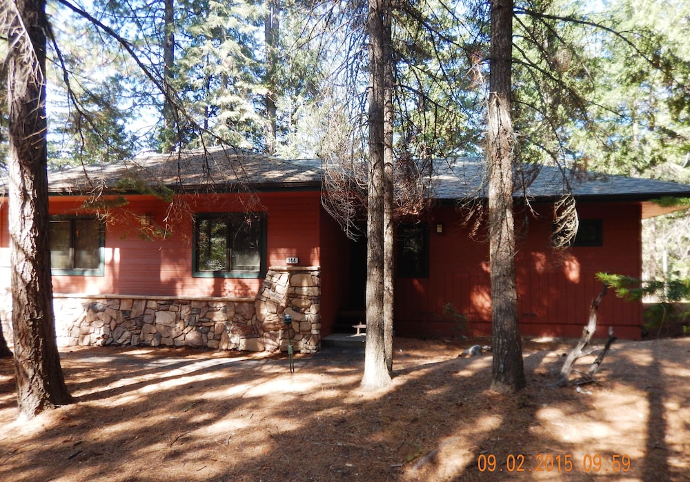 Mount Shasta Resort 12/63