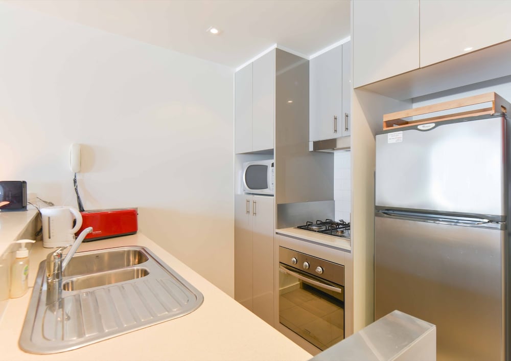 Spacious Seaviews 6/24