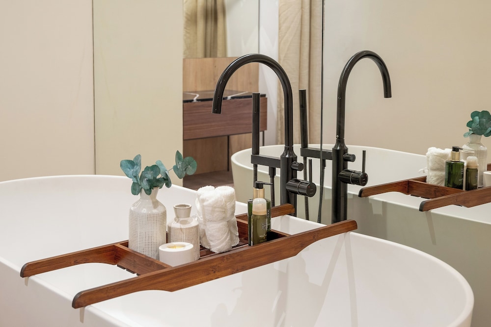 The Level, Junior Suite، Melia Granada 4/4