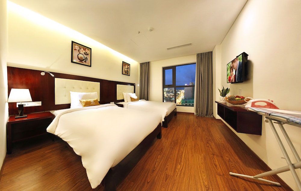 Gemma Hotel 26/63