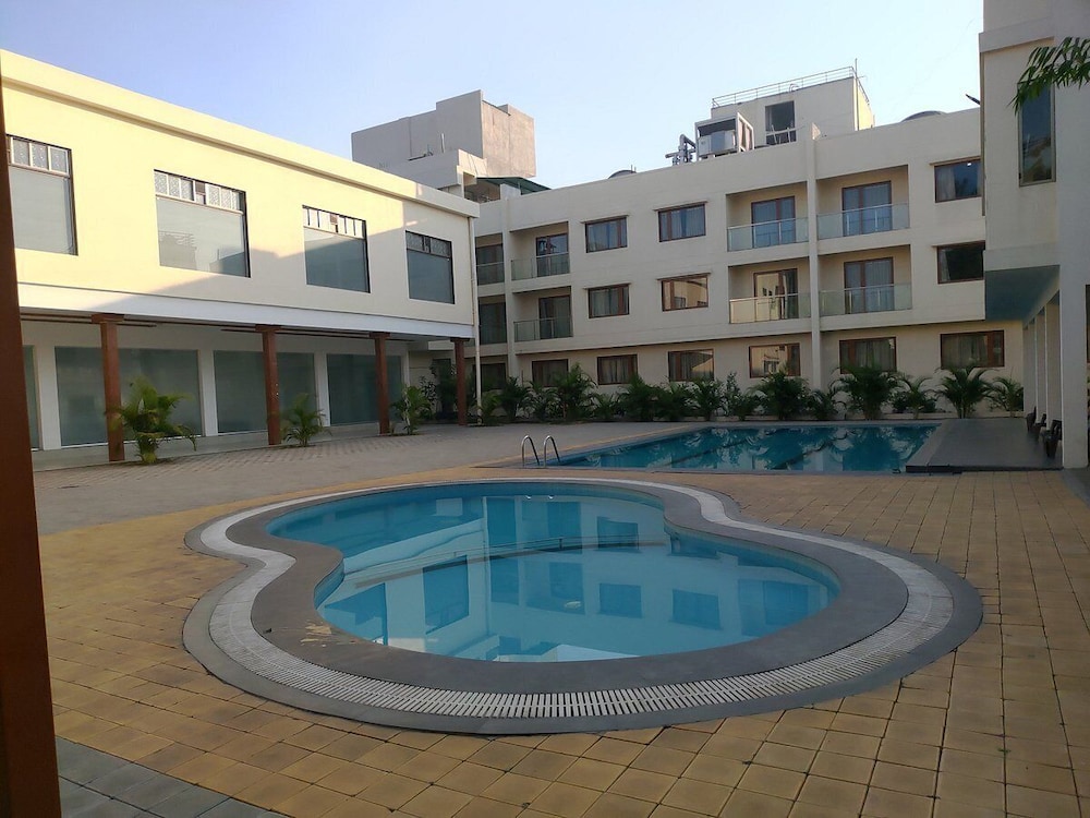 Pushpak Resort 63/67