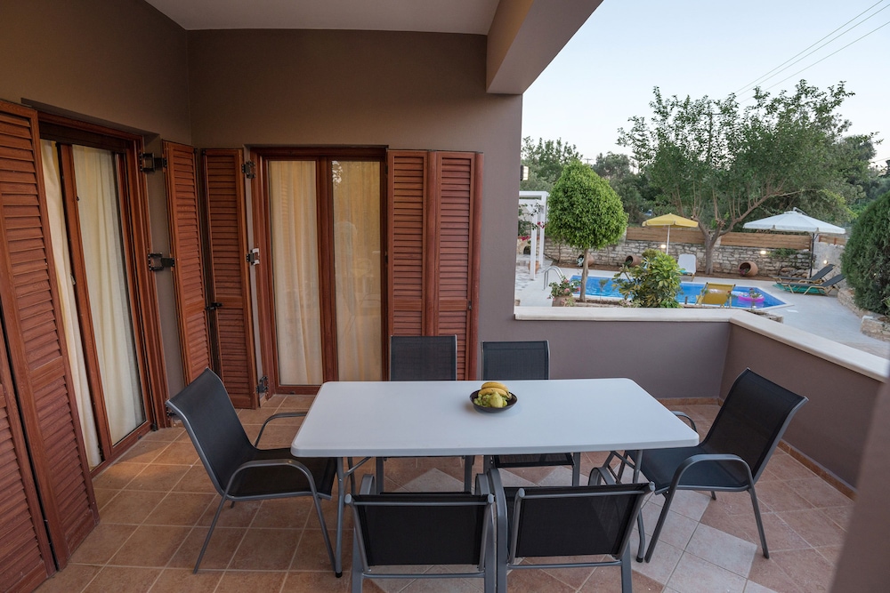 Villa Camellia 16/27