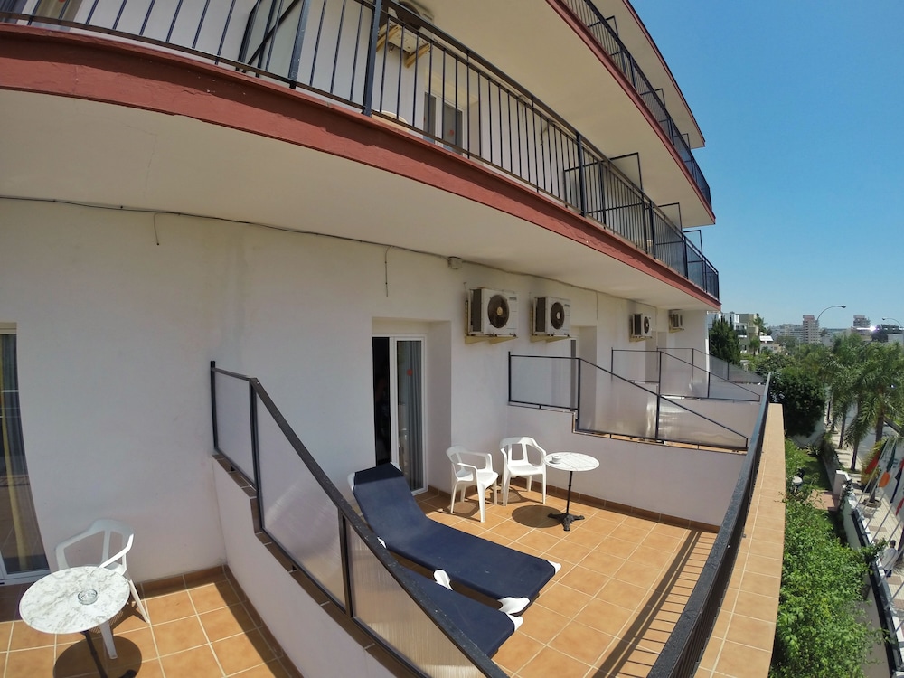 Hotel Carmen Teresa 15/72