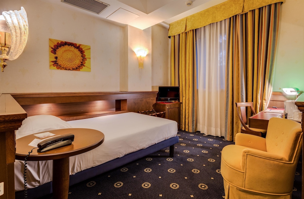 Best Western City Hotel 35/60