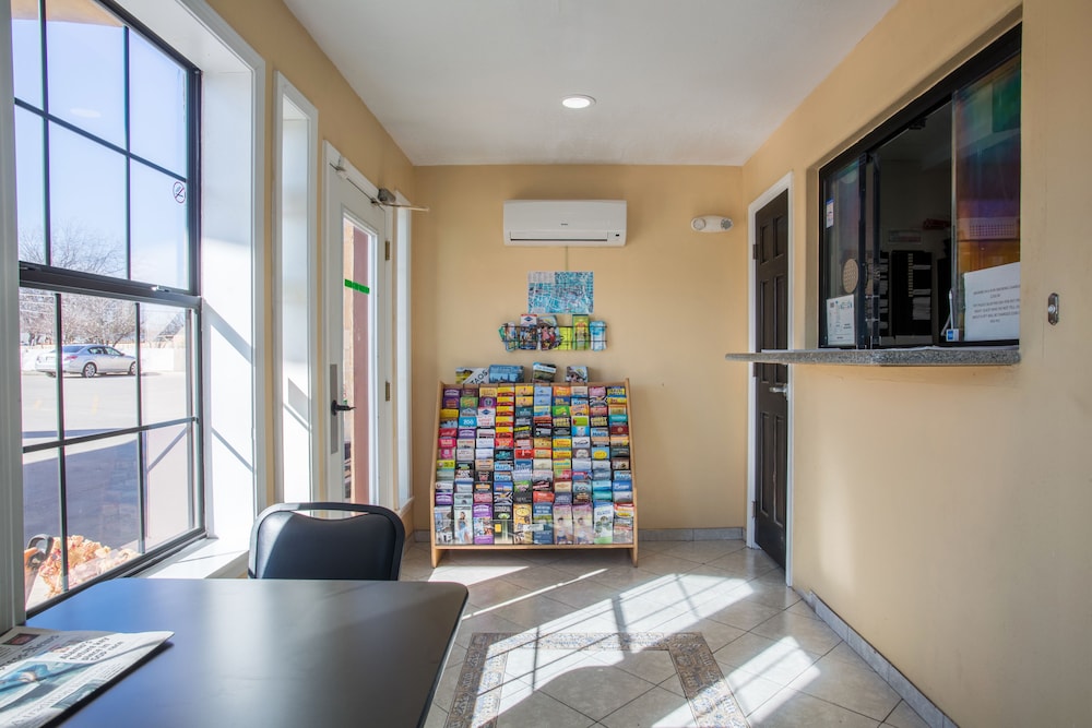 Pinn Road Inn and Suites 27/37