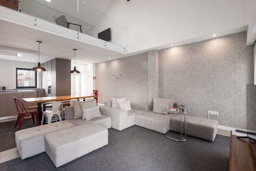 Your Opo Central Apartments 42/50