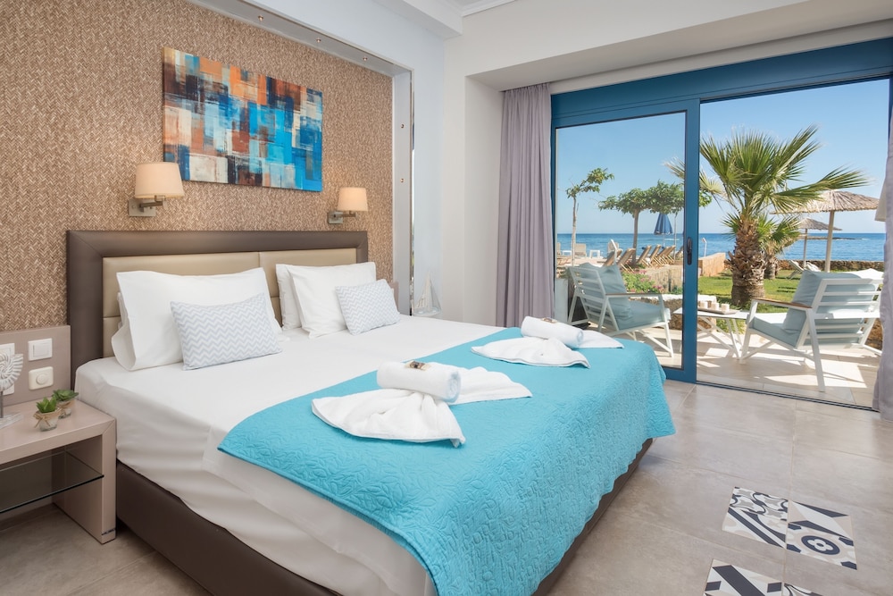 Pyrgos Beach Apartments 12/50