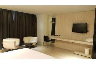 Suite, 2 Double Beds, City View