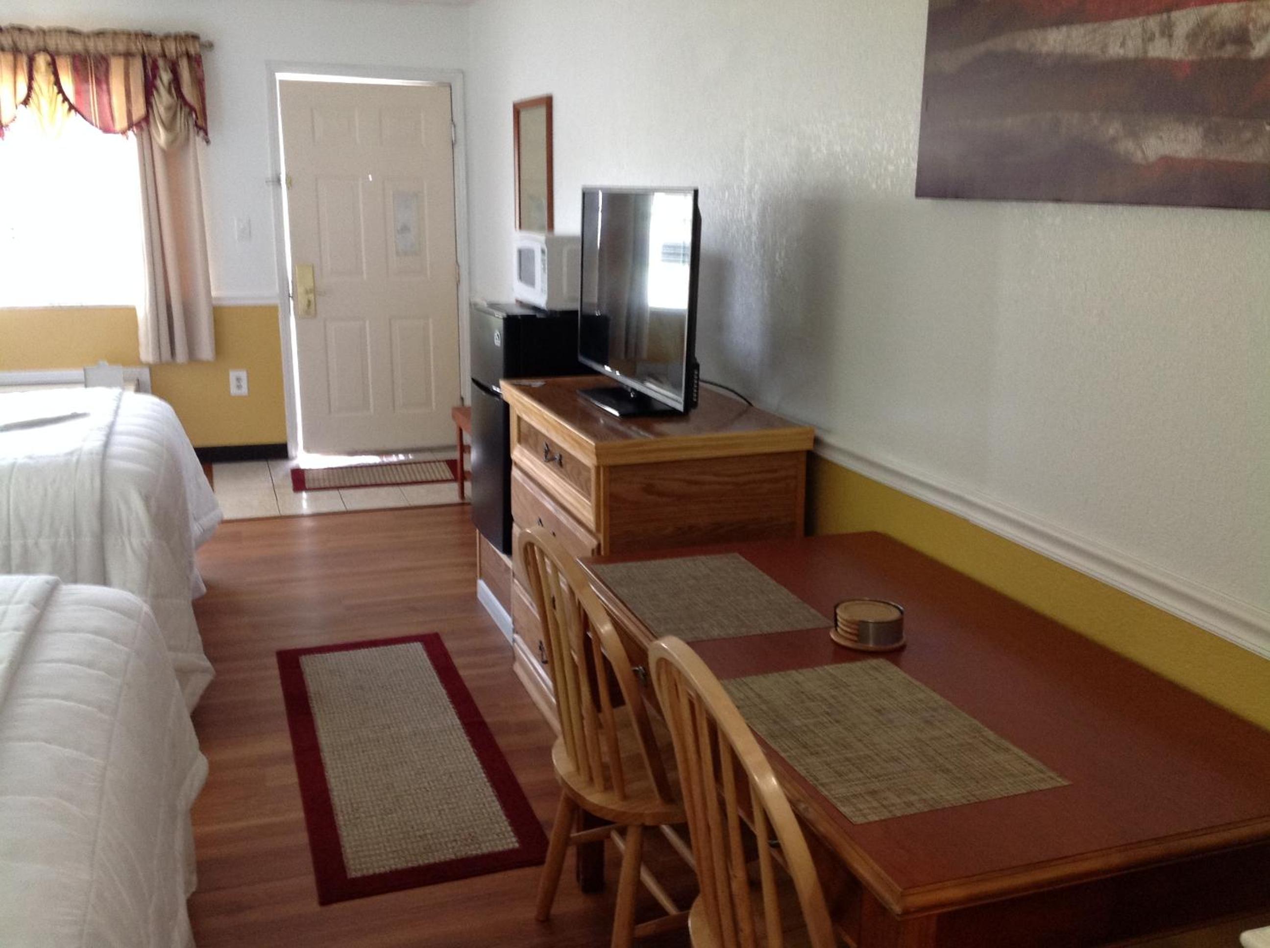 Hallmarc Inn & Suites of West Memphis 34/55