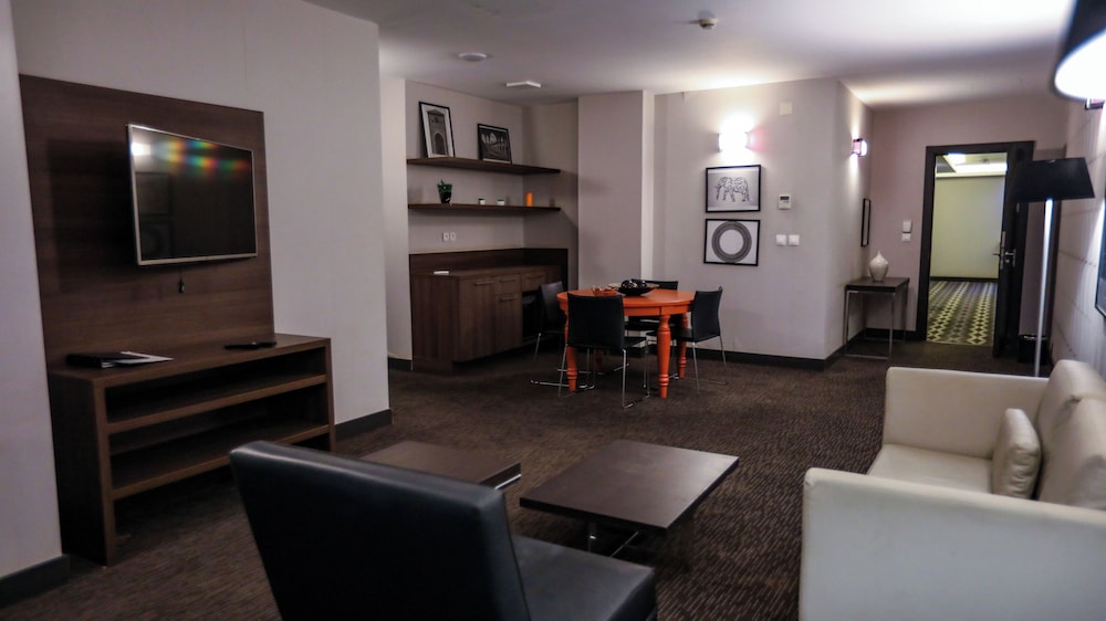 Al Khaima City Center 40/50