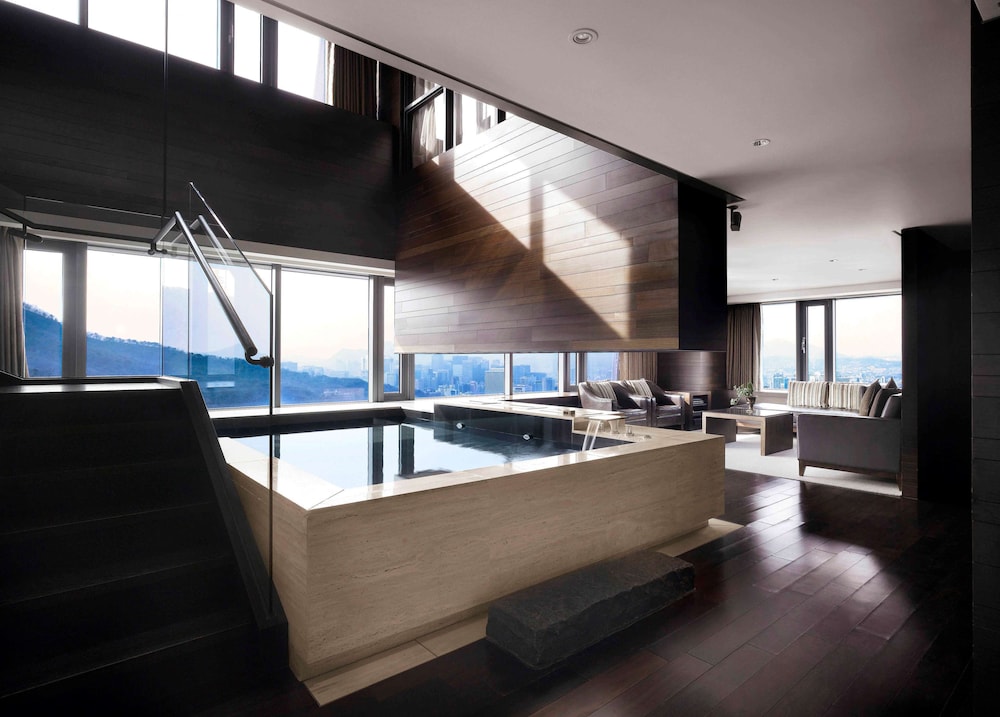 Banyan Tree Club and Spa Seoul 8/76