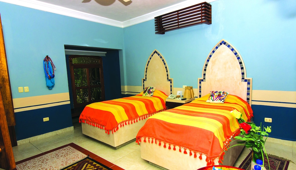 Hotel Casa San Angel 59/68
