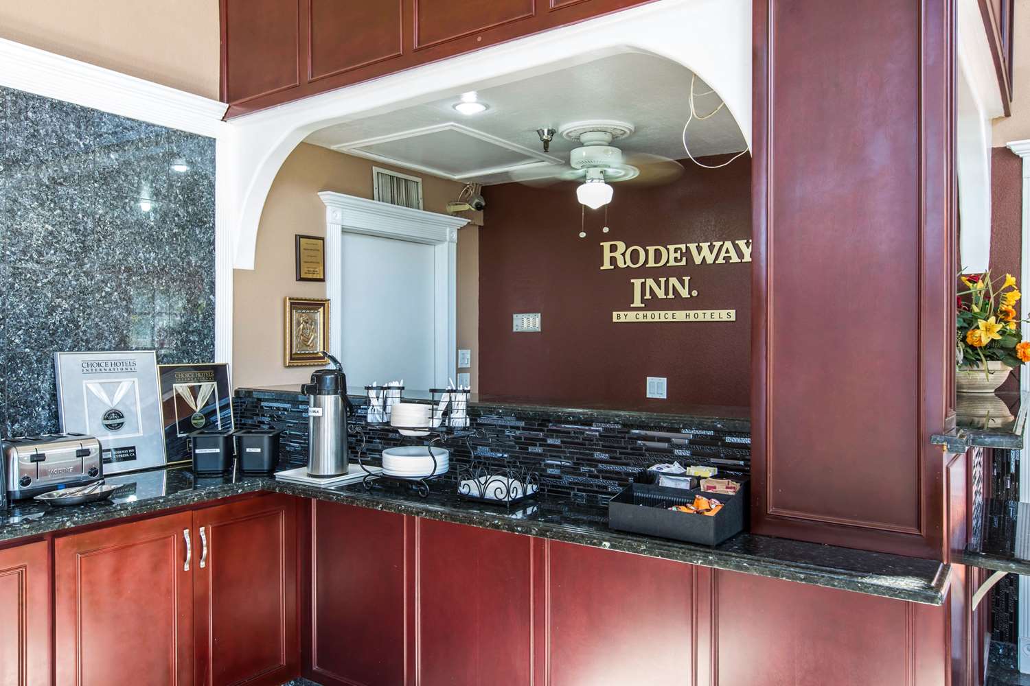 Rodeway Inn Cypress - Buena Park 6/32