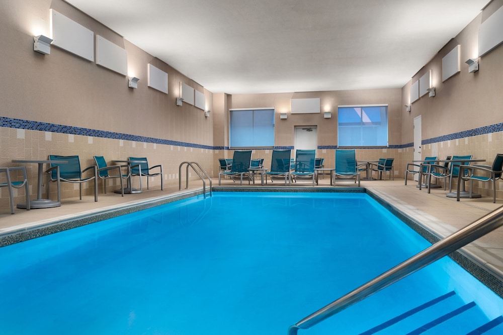 Towneplace Suites Champaign Urbana Campustown 16/48