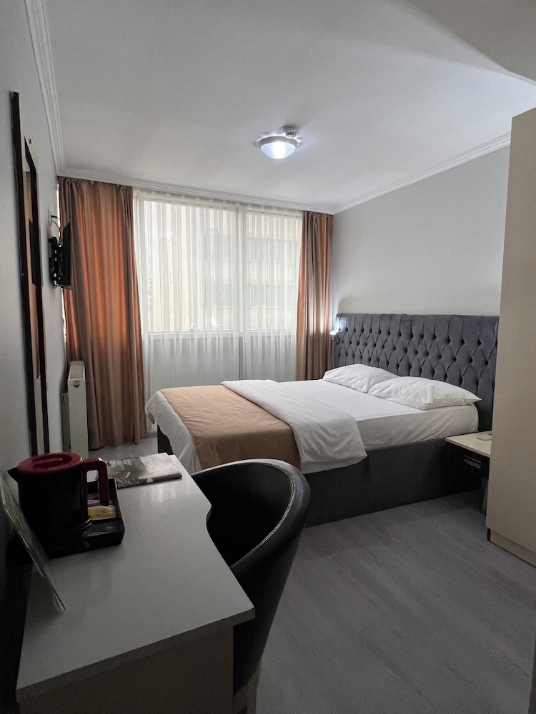 Hotel Buyar 3/5