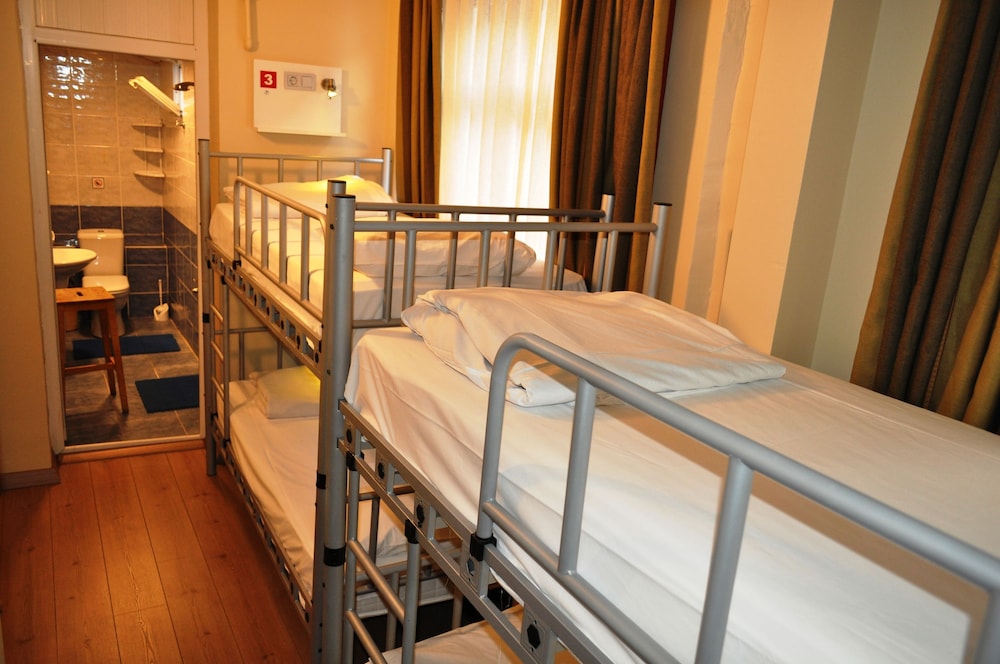 Antique Hostel 21/50