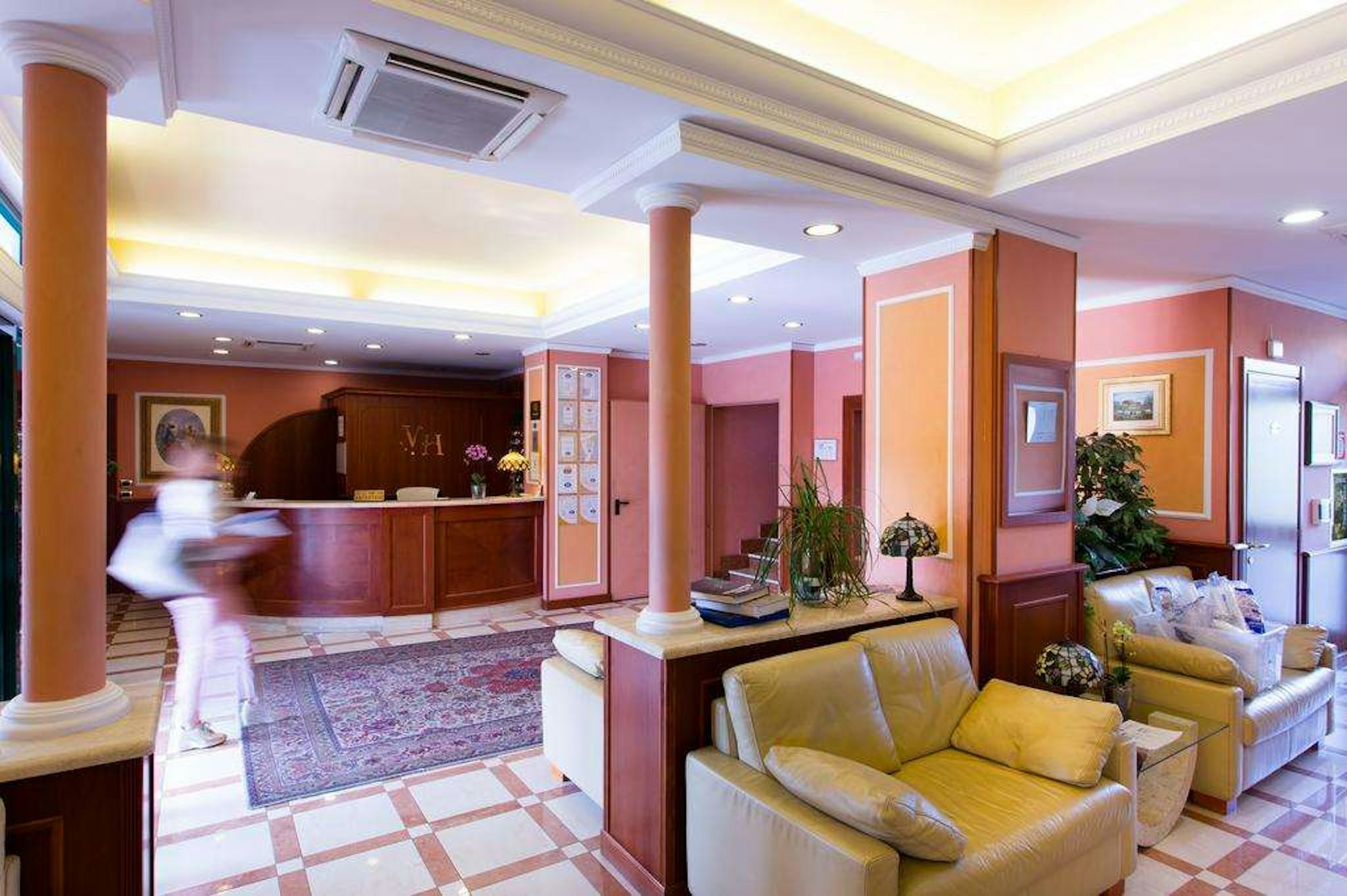 Vald Hotel 6/68