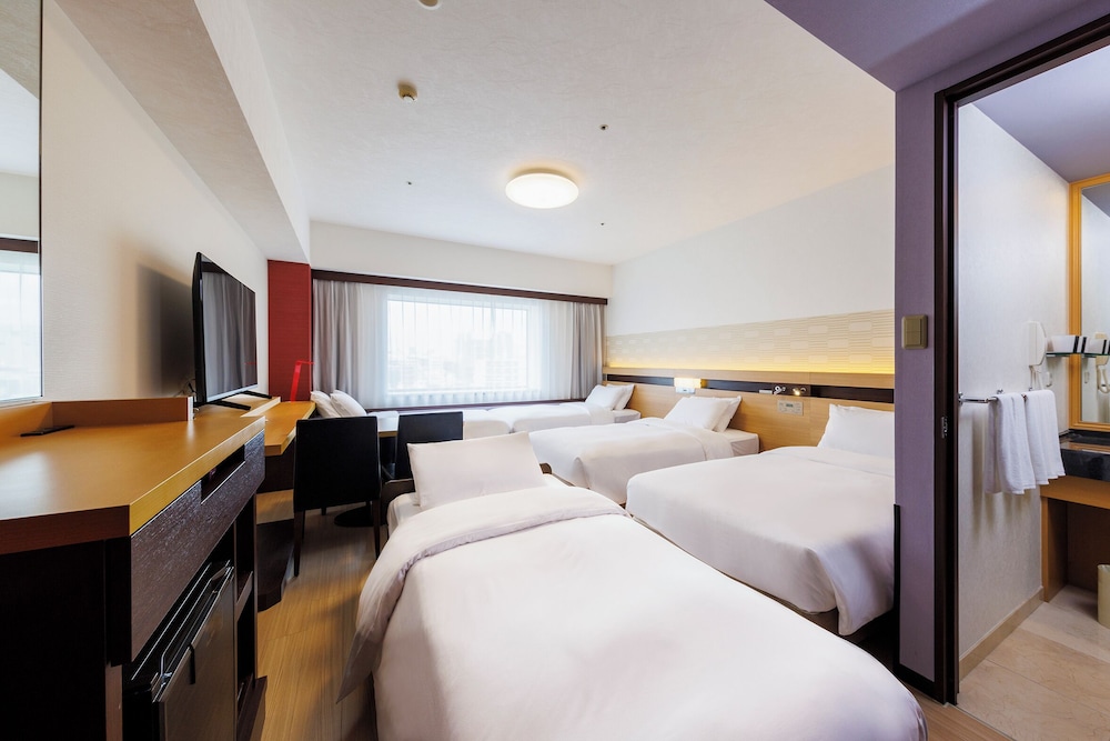 Family, Twin Beds, Murphy Bed, with Extra Bed, 2 Sofa, East Wing