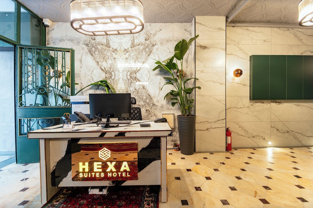Hexa Suites Hotel 6/50