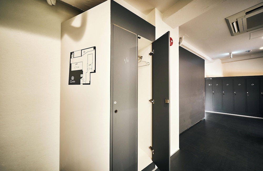 Cocts Akihabara 48/48