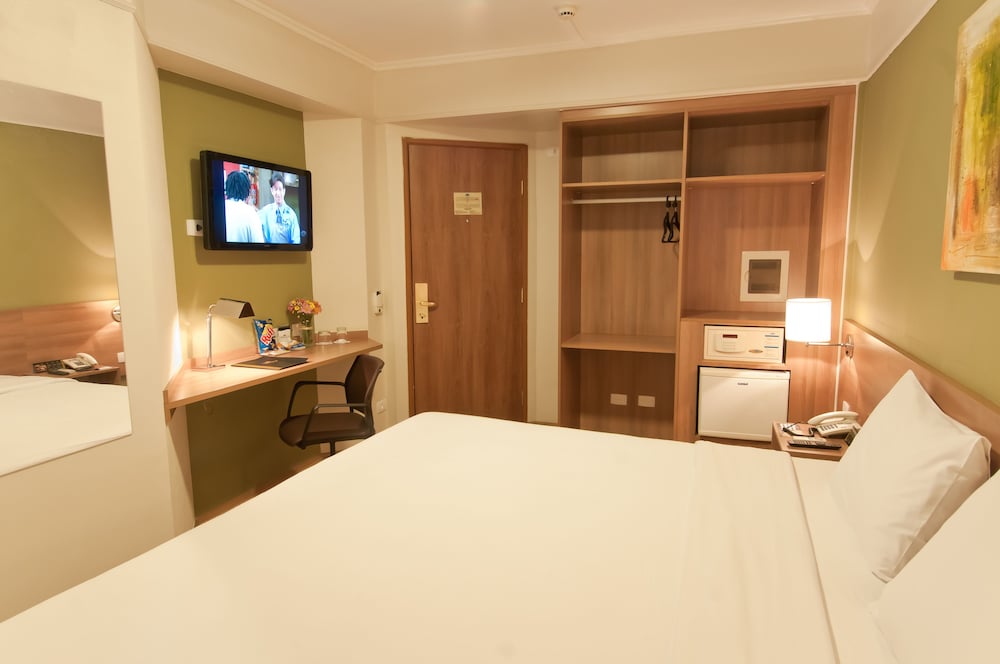 Summit Hotel Monaco 10/36